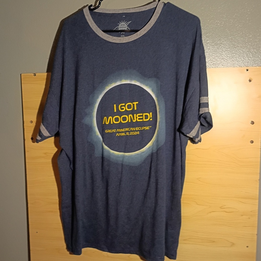 Great American Eclipse T-Shirt Men XXL Blue I Got Mooned 2024 Ringer Tee - Picture 3 of 6